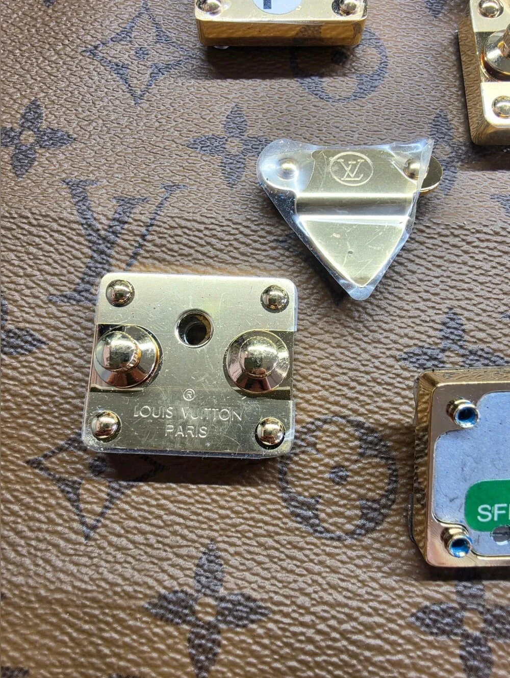 Louis Vuitton Gold Tone Metal Fastener Hardware Set